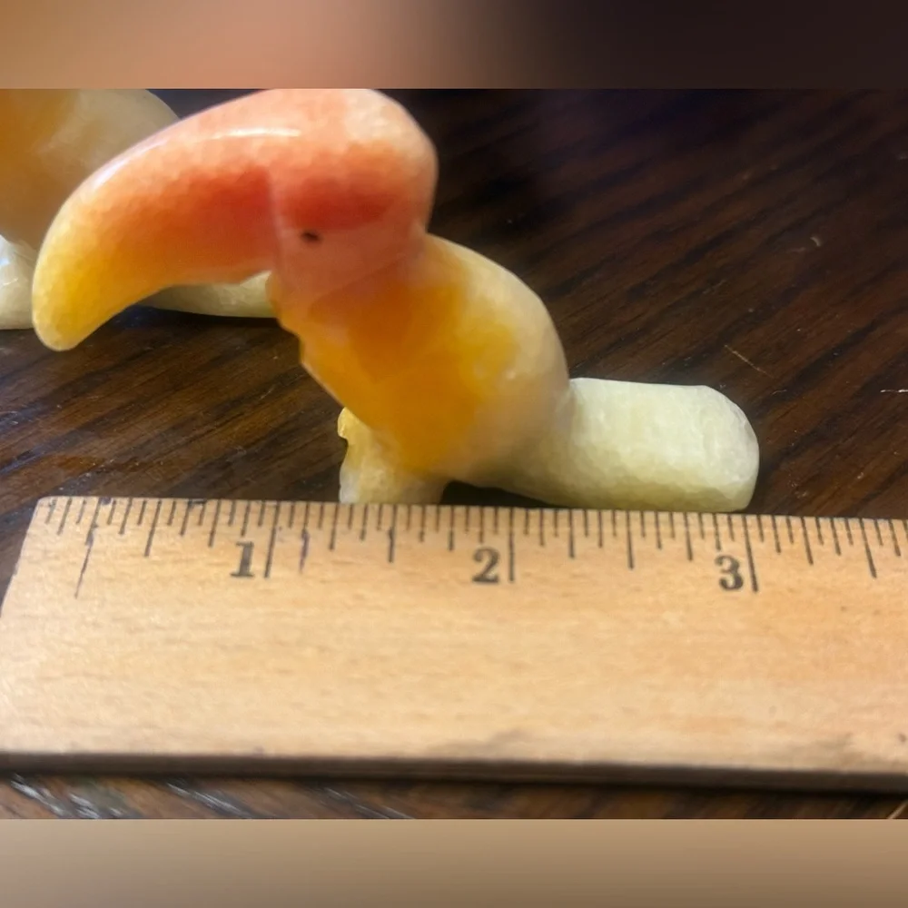 Vintage Toucan Bird Gemstone Hand Carved Stone Art Sculpture Figurine Miniature